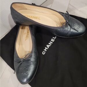 🖤🩰 Chanel Authentic Ballet Flats – Metallic Charcoal | Size 37 🩰🖤